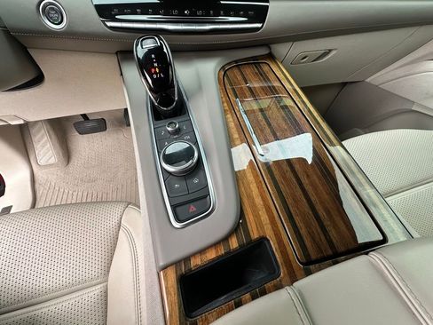 Used 2022 Cadillac Escalade Sport Platinum RWD image 35