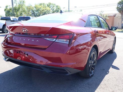 Used 2023 Hyundai Elantra SEL w/ Cargo Package image 8