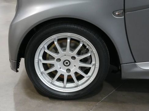 Used 2013 smart fortwo passion image 9