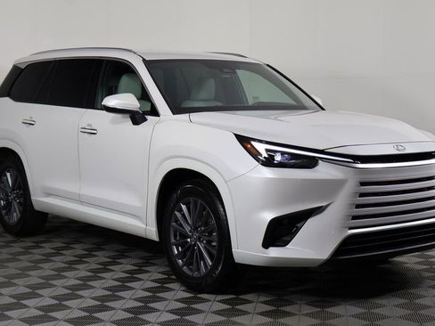 Used 2025 Lexus TX 350 AWD image 3