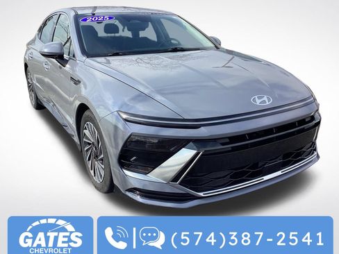 Used 2025 Hyundai Sonata SEL image 1