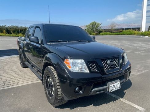 Used 2021 Nissan Frontier SV w/ Midnight Edition Floor Mats RWD image 20