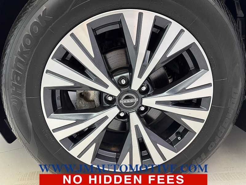 Used 2023 Nissan Rogue SV AWD/4WD image 9