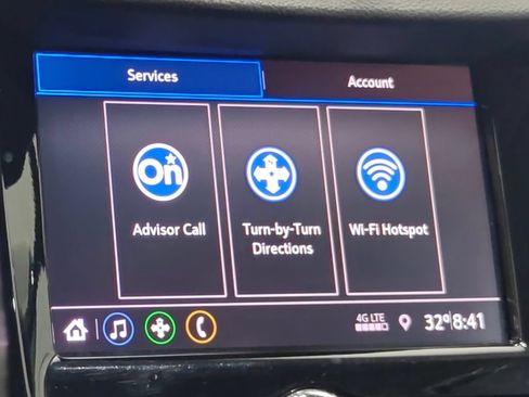 Used 2020 Chevrolet Trax LT w/ LT Convenience Package FWD image 35