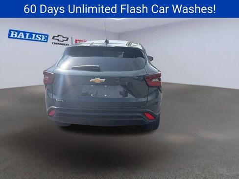 New 2026 Chevrolet Trax LS w/ LS Convenience Package FWD image 4