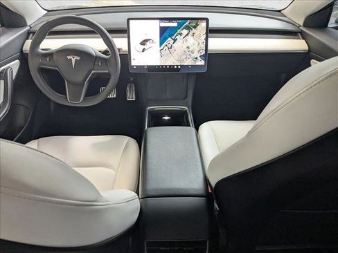 Used 2021 Tesla Model 3 Standard Range Plus image 20