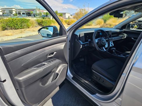 Used 2026 Hyundai Tucson SEL FWD image 15