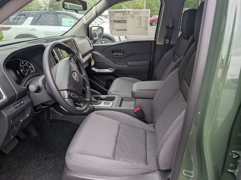 New 2026 Nissan Frontier SV w/ Tow Package AWD/4WD image 15