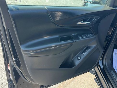 Used 2019 Chevrolet Equinox Premier image 18