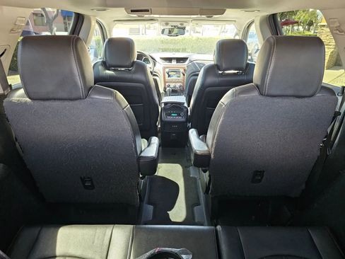 Used 2016 Chevrolet Traverse LTZ image 17