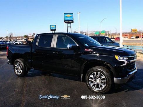 New 2026 Chevrolet Silverado 1500 LT w/ Z71 Off-Road Package image 2