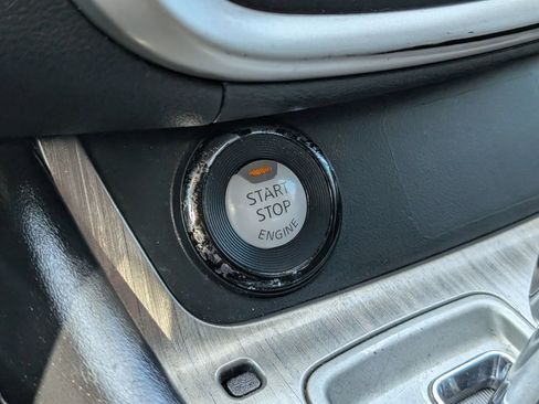 Used 2015 Nissan Murano SV AWD/4WD image 25