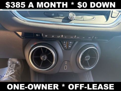 Used 2023 Chevrolet Blazer LT FWD image 20