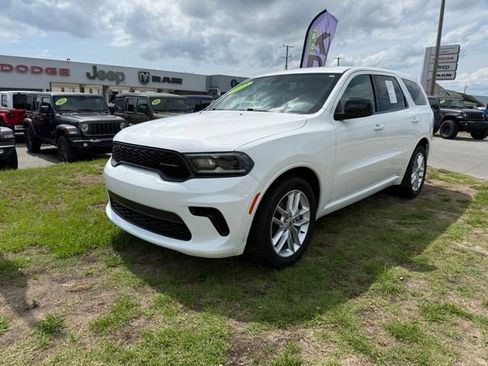 Used 2023 Dodge Durango GT RWD image 3