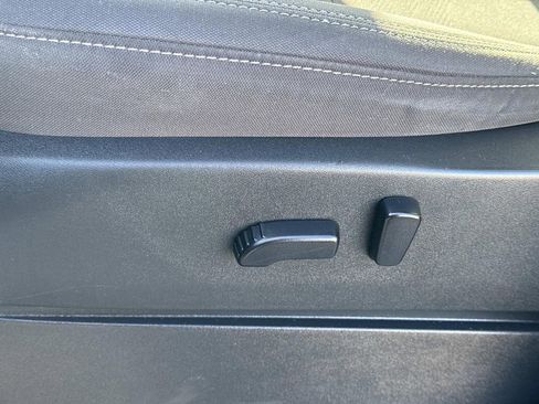 Certified 2022 Nissan Frontier SV w/ Technology Package image 20