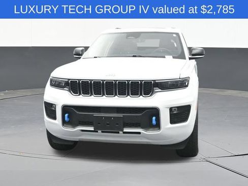 Used 2023 Jeep Grand Cherokee Overland w/ Luxury Tech Group IV AWD/4WD image 2