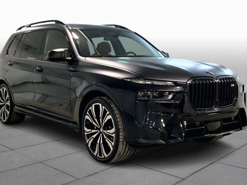 Used 2024 BMW X7 M60i w/ Executive Package image 3