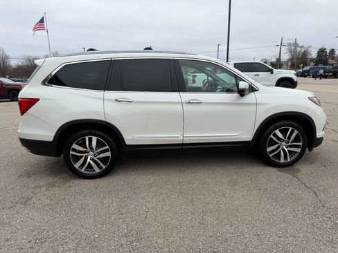 Used 2016 Honda Pilot Touring image 6