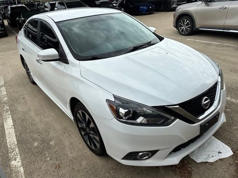 Used 2019 Nissan Sentra SR FWD image 1