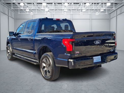 Used 2025 Ford F150 Lightning Flash image 3