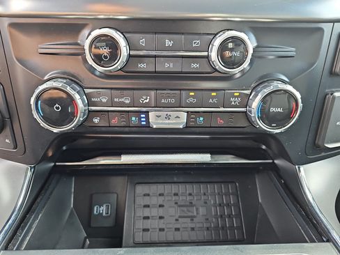Used 2023 Ford F150 Lariat AWD/4WD image 26