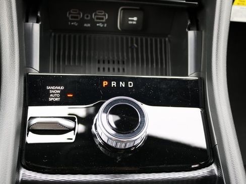 New 2026 Jeep Grand Cherokee Altitude image 25