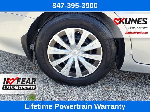 Used 2022 Toyota Camry LE FWD image 10