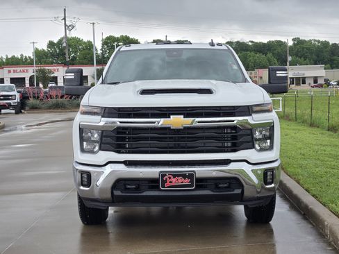 New 2026 Chevrolet Silverado 2500 LT w/ Texas Edition AWD/4WD image 2