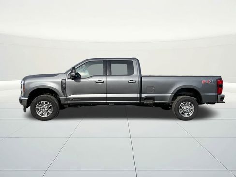New 2025 Ford F250 Lariat image 2