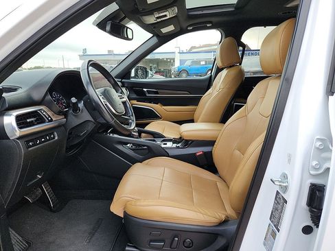 Used 2022 Kia Telluride SX w/ Towing Package image 10