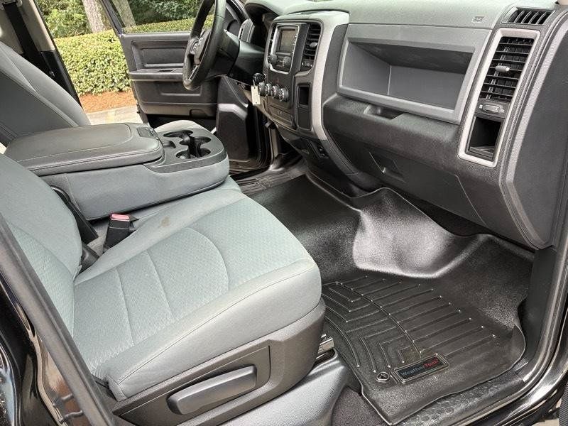 Used 2017 RAM 1500 Express RWD image 18
