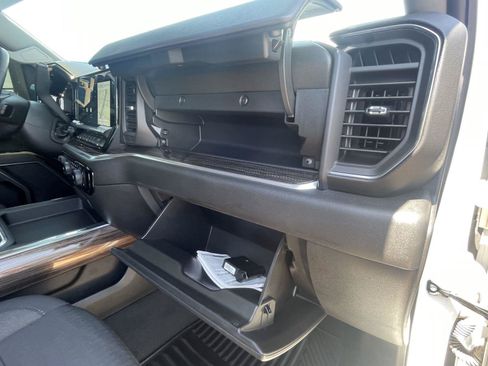 Used 2025 Chevrolet Silverado 2500 LT w/ Convenience Package AWD/4WD image 29