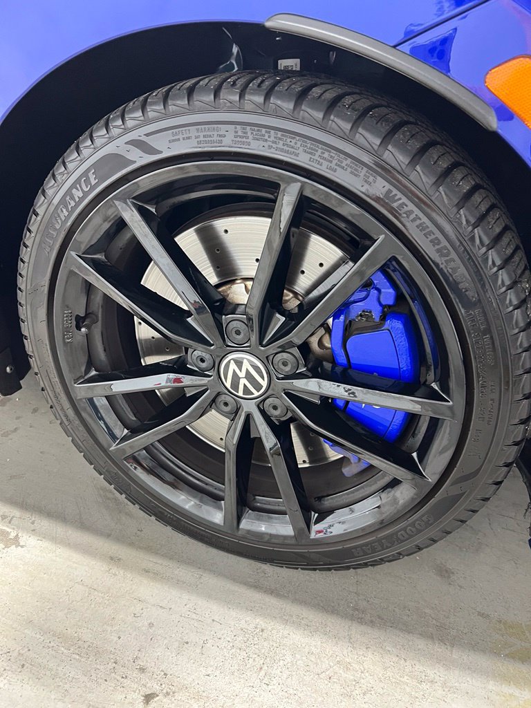 Used 2024 Volkswagen Golf R AWD/4WD image 9