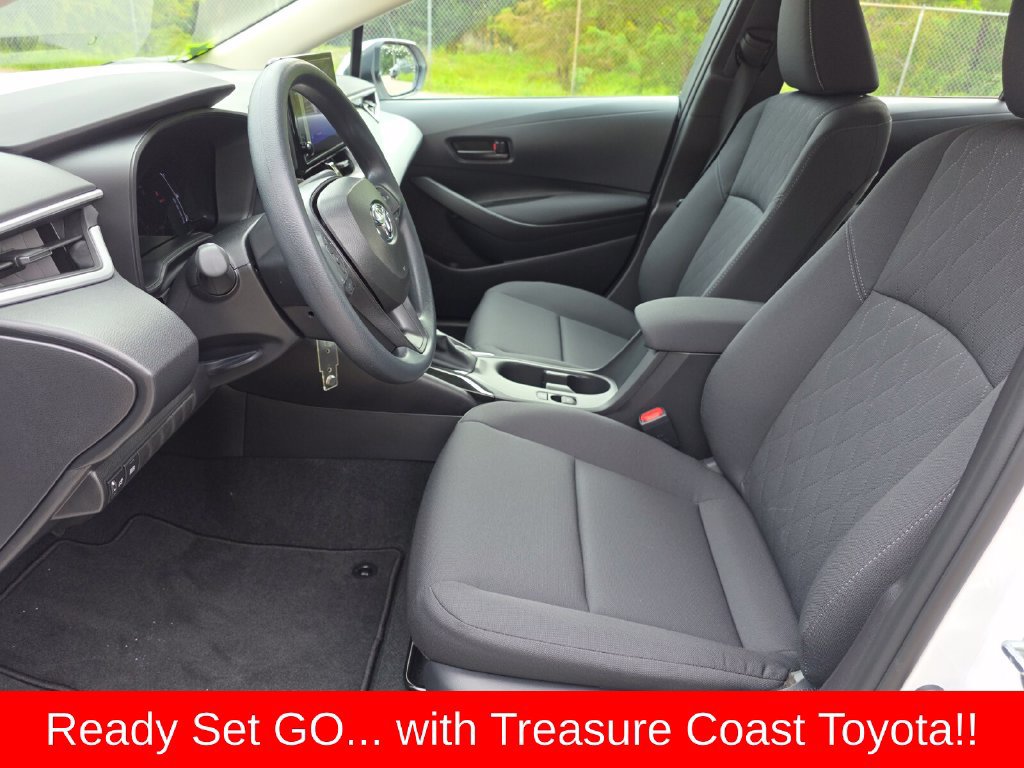 Used 2026 Toyota Corolla LE FWD image 25
