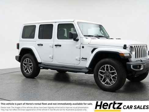 Used 2025 Jeep Wrangler Sahara AWD/4WD image 1
