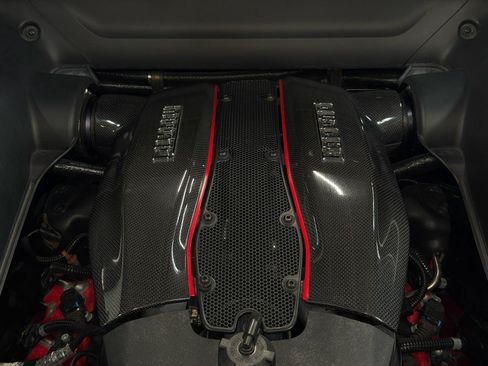 Used 2020 Ferrari 488 Pista Coupe RWD image 37