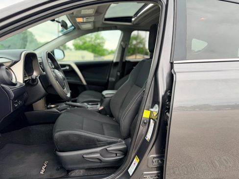 Used 2015 Toyota RAV4 XLE FWD image 10