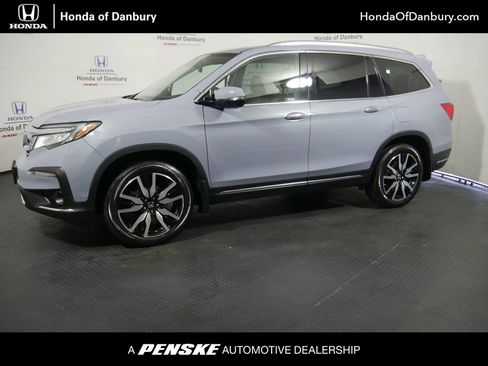 Used 2022 Honda Pilot Touring image 1