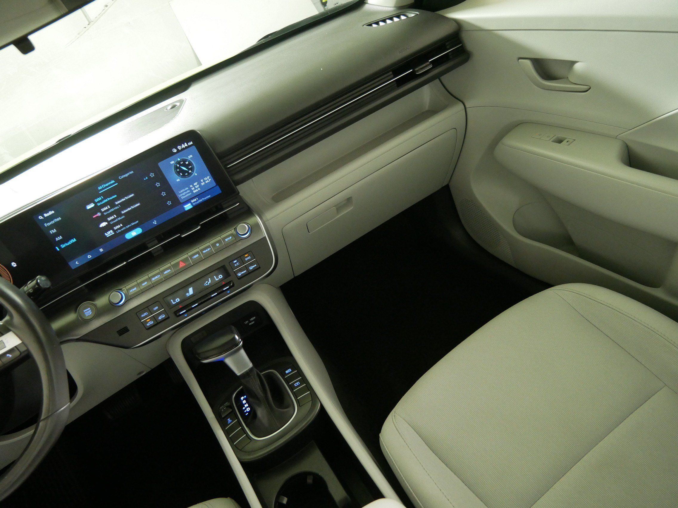 Used 2025 Hyundai Kona SEL AWD/4WD image 11
