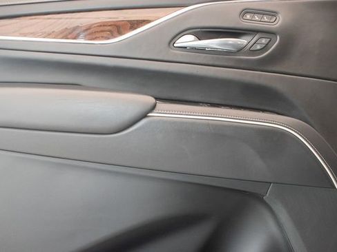 Used 2021 Cadillac Escalade Sport Platinum AWD/4WD image 25
