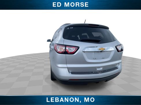 Certified 2017 Chevrolet Traverse LT w/ Style and Technology Package FWD image 7