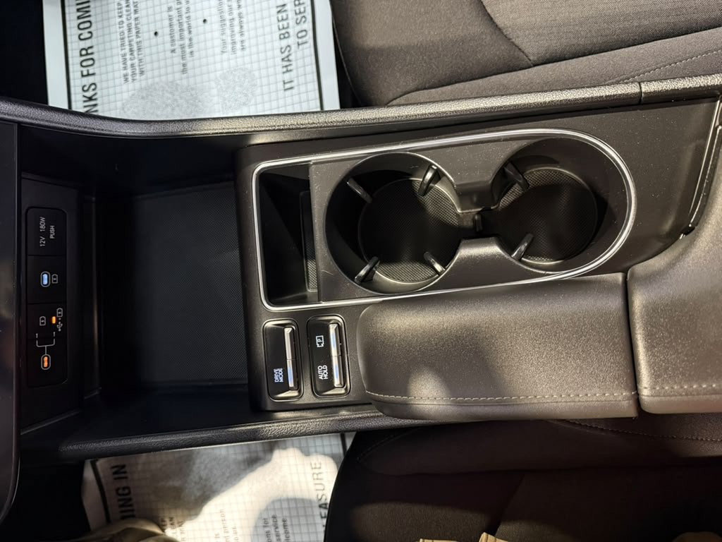 Used 2025 Hyundai Sonata SEL FWD image 17