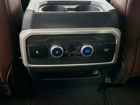 Used 2024 Ford Expedition Max Limited image 28