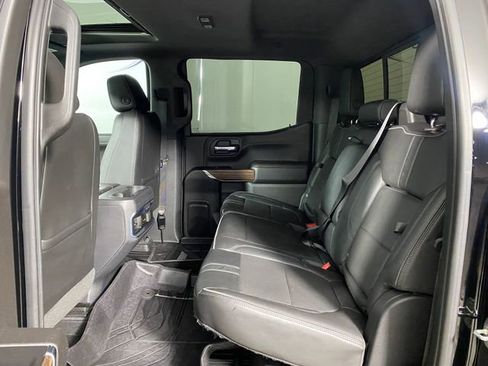 Certified 2019 Chevrolet Silverado 1500 High Country w/ Technology Package image 26