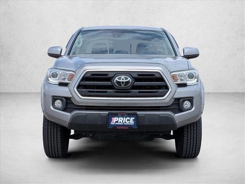 Used 2019 Toyota Tacoma SR5 image 2