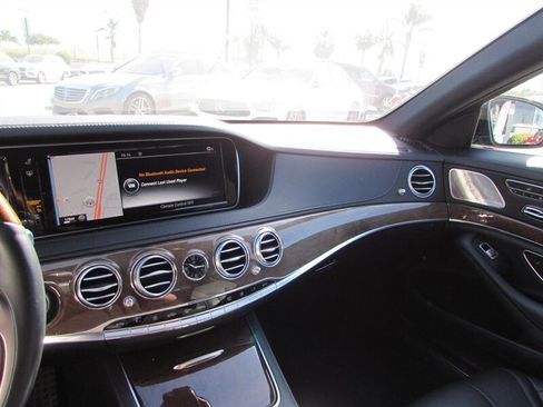 Used 2015 Mercedes-Benz S 550 Sedan image 15