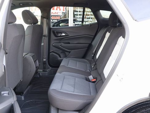 New 2026 Chevrolet Trax RS w/ Sunroof Package image 25