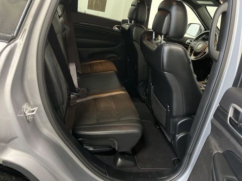 Used 2019 Jeep Grand Cherokee Altitude image 26