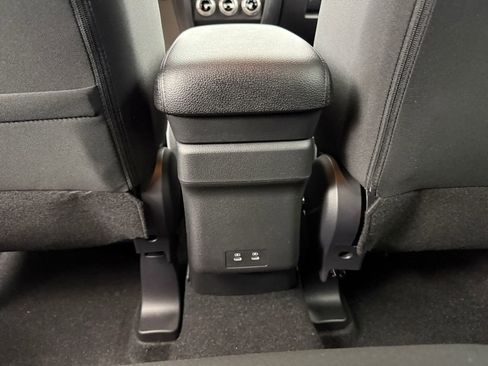 New 2026 Mitsubishi Outlander Sport LE AWD/4WD image 28