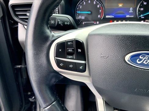 Used 2022 Ford Explorer XLT image 20